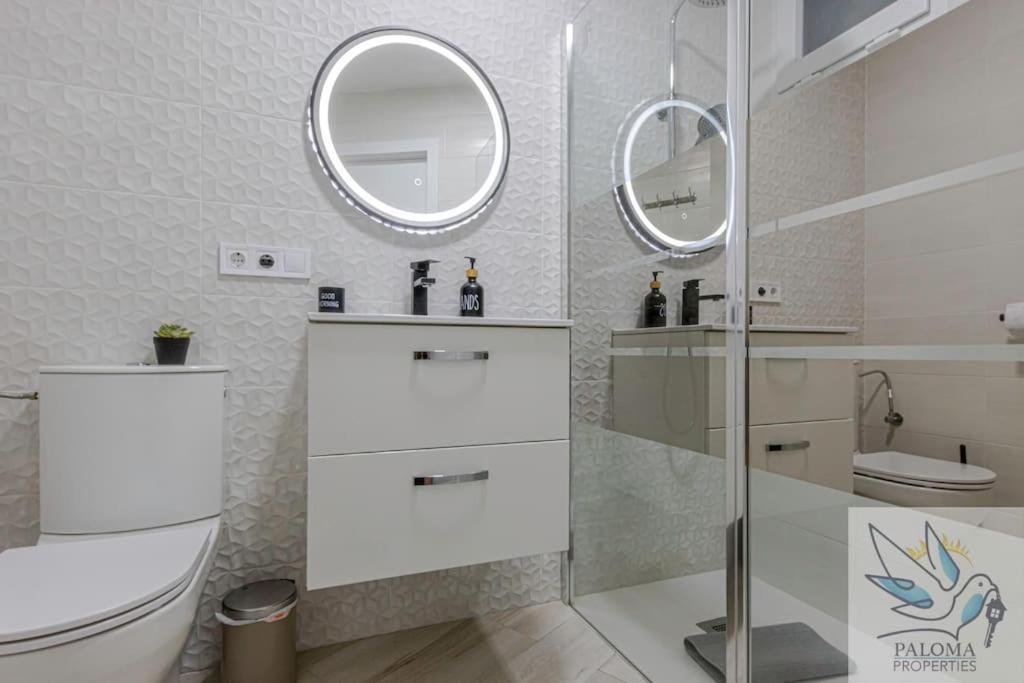 Wonderful Studio Apartment On The Beachfront Беналмадена Екстериор снимка